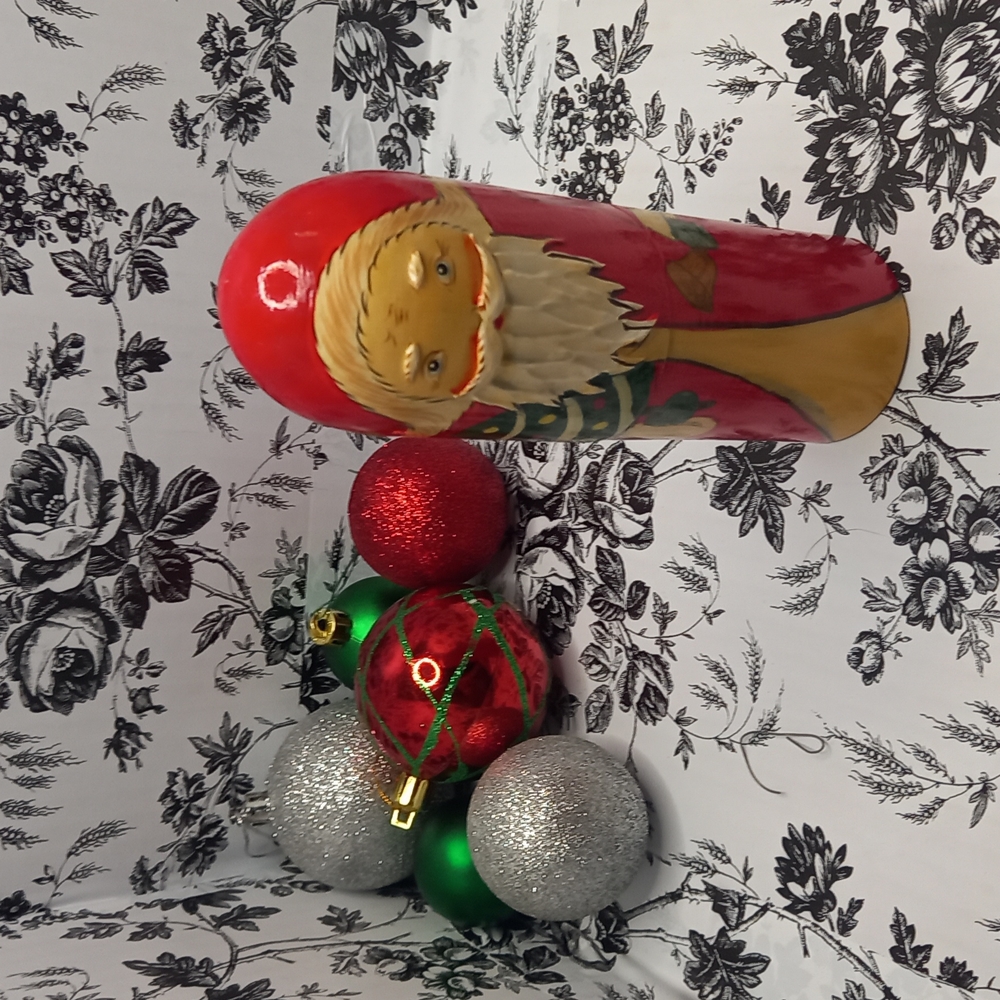 Santa Nesting Dolls.